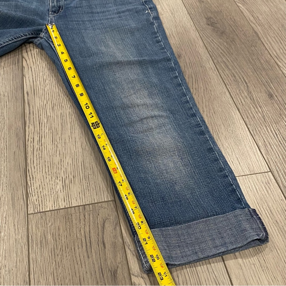 Jordache Jeans Skinny Cropped Women’s Size 6 MediumWash Denim Cuffed Hem Stretch - Picture 9 of 11